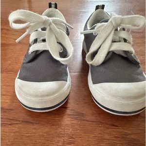 Toddler keds size 6